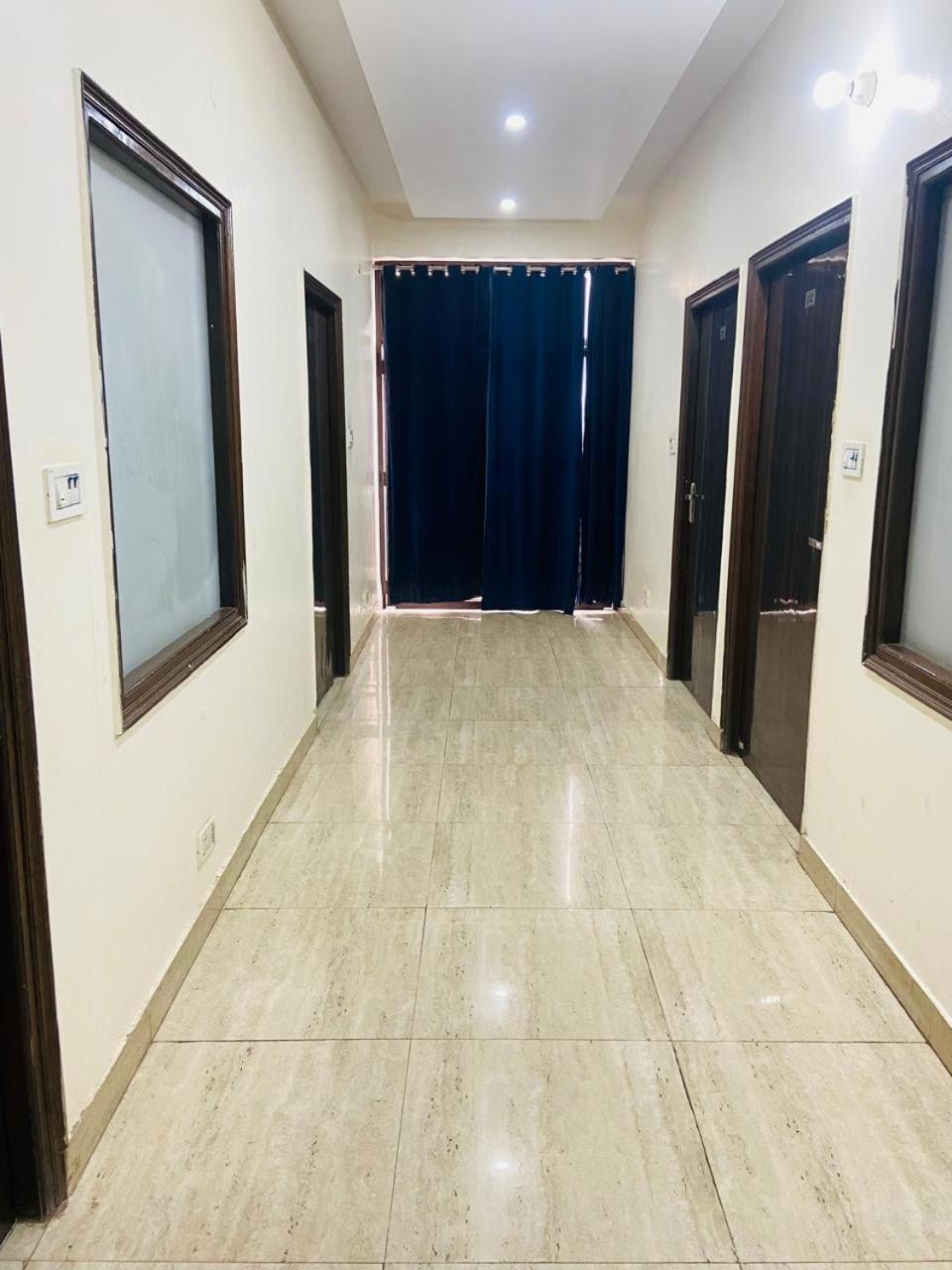 Hotel Kb Square Near Chandigarh Railway Station Eksteriør billede